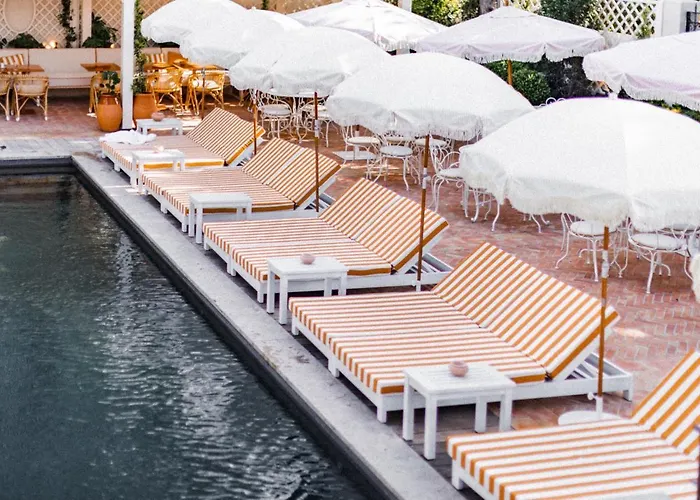 Des Lices سان تروبيه