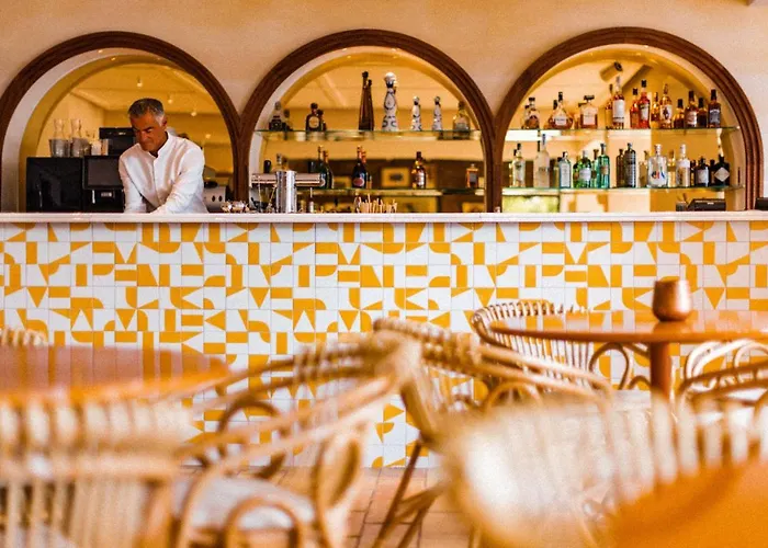 فندق Des Lices 4*