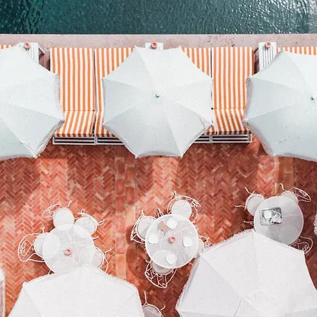 Des Lices Σαιν-Τροπέ