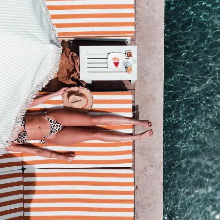 酒店 Des Lices 圣特罗佩