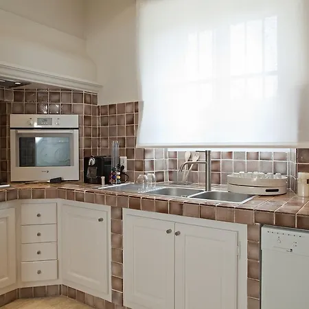 Ξενοδοχείο Des Lices 4*