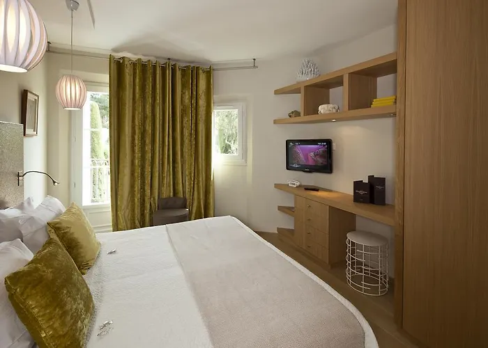 Hotel Des Lices Saint Tropez